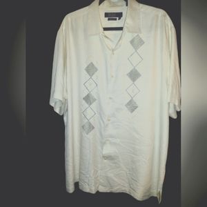 Men's formal/ dress shirt. Nat nast formal shirt, 100% silk.